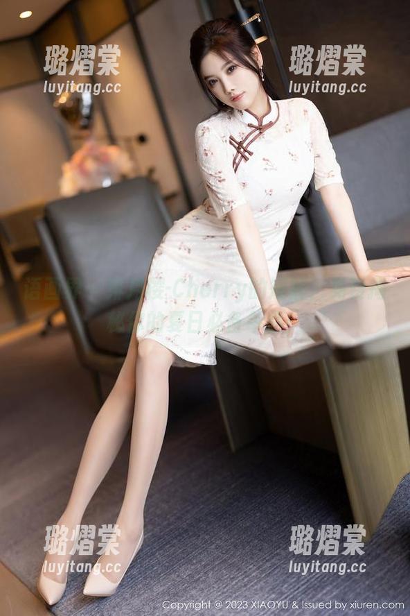 语画界 - 绯月樱-Cherry的短裤，免费揭秘你的夏日必备单品！