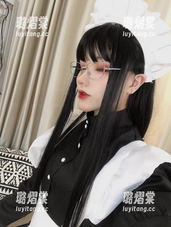 新鲜出炉！起起子vvvv的旗袍自拍写真集更新啦，羞羞脸都要炸了，赶紧来围观！