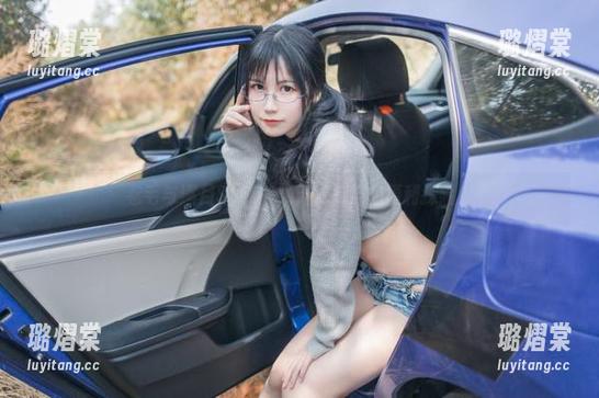 卷毛与逐月Su：一场无法抵挡的福利探险！