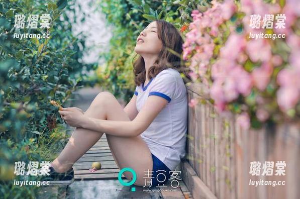 青豆客 - 小心了，梁莹Sugar的泳装作品即将上线，猛戳进来——看得见的波澜！