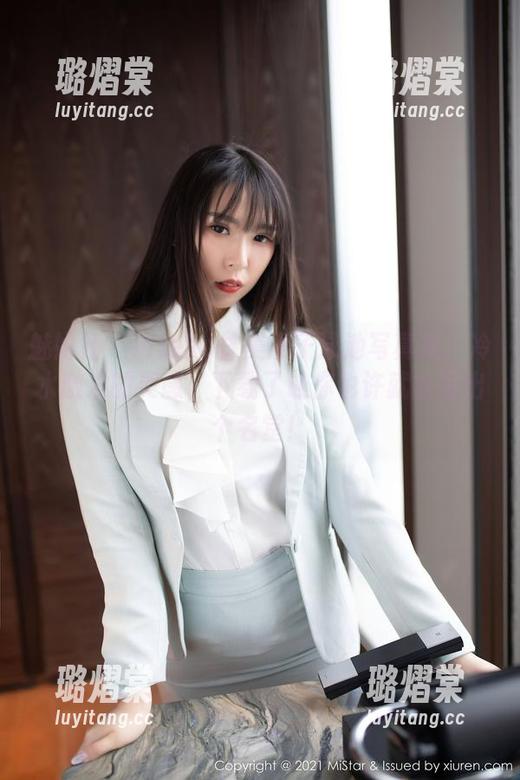 魅妍社 - Mieko林美惠子泳池写真集：冷水激发的灵感，下载了让你也许就能写出个名堂！