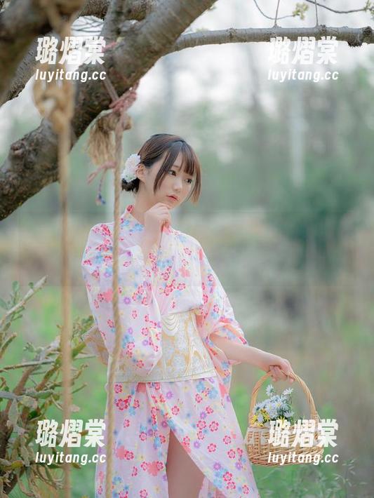 魔物喵nigisa 魔物喵nigisa的水手服写真集更新!刚刚心动得差点摔倒,真不敢相信!